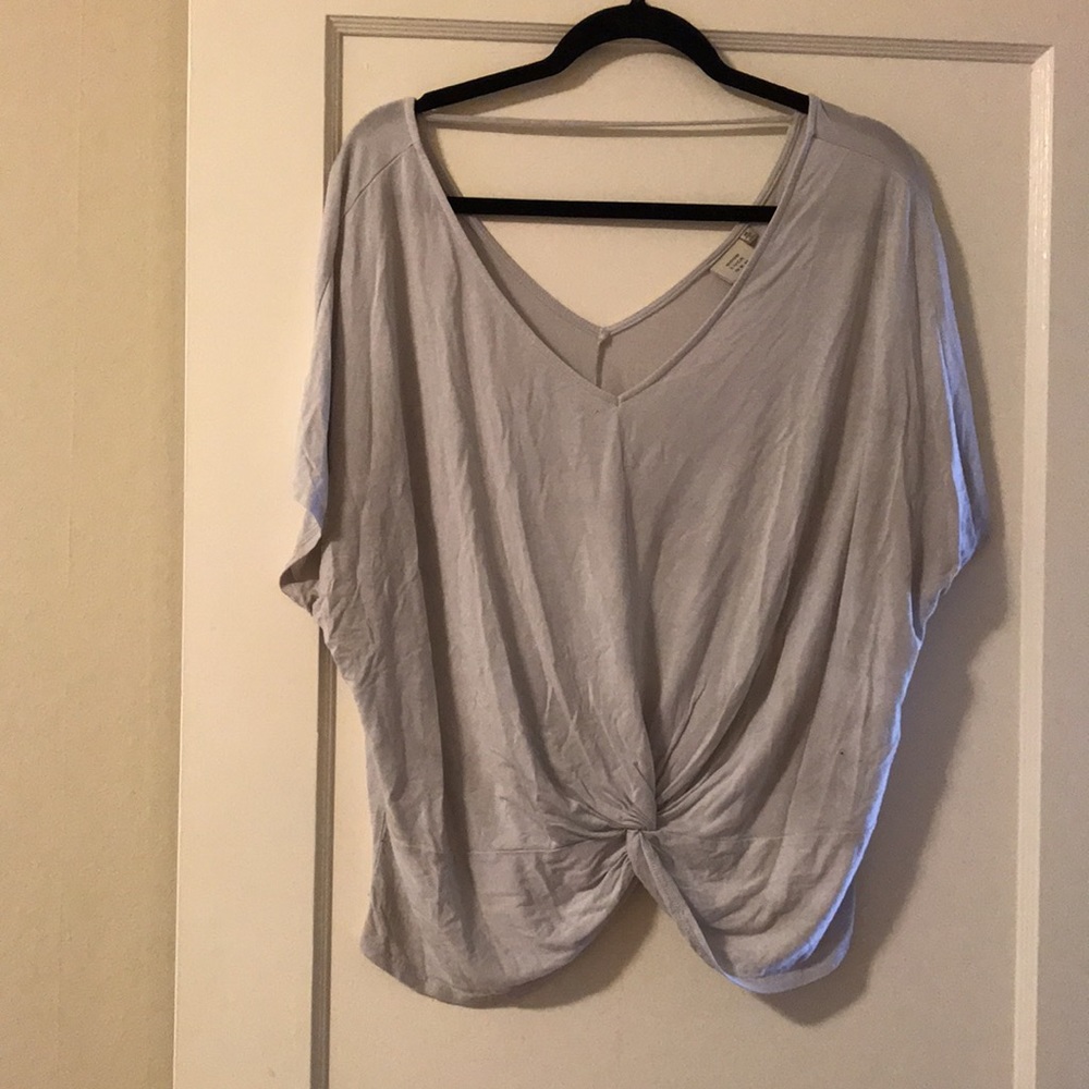 Gently used faux wrap front T-shirt